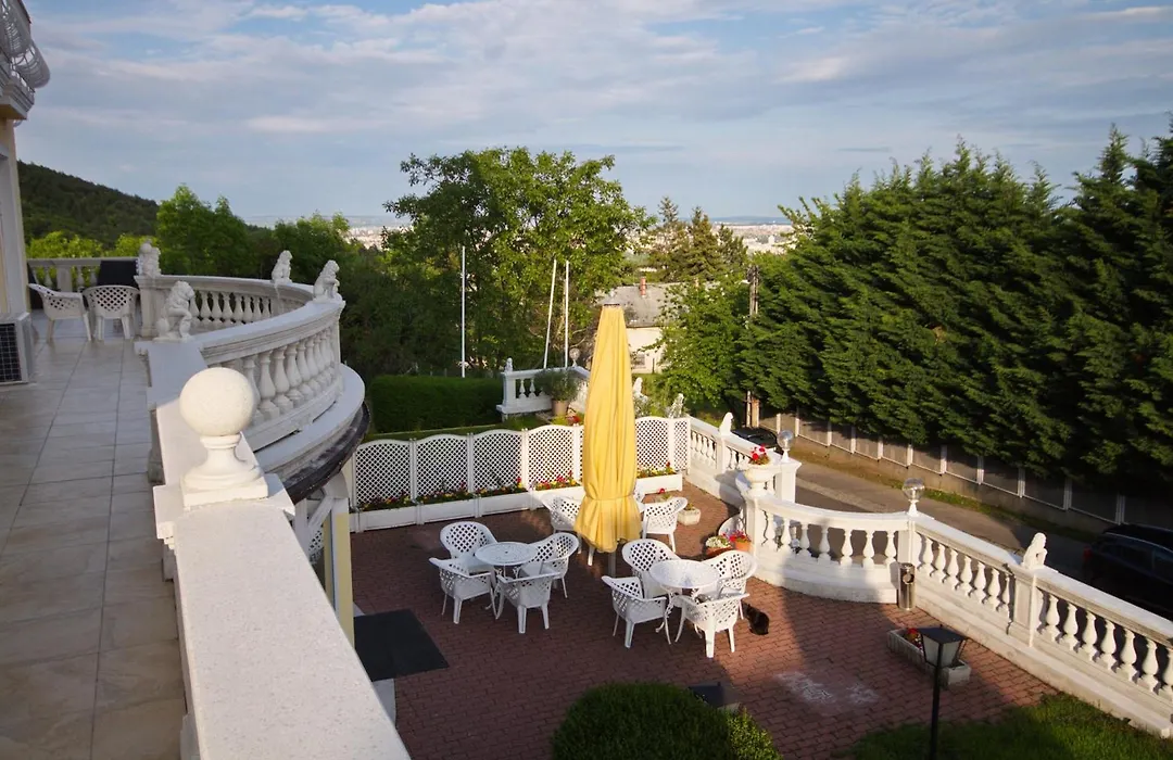 Villa Korda Hotel-1